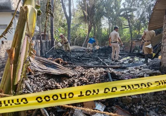 কল্যাণীতে বাজি তৈরির কারখানায় ভয়াবহ বিস্ফোরণে মৃত ৪, জখম ১