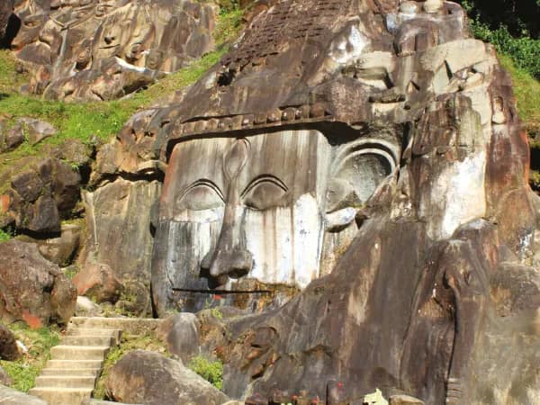 উত্তর পূর্বের আঙ্কোরভাট&nbsp; &nbsp;ঊনকোটি