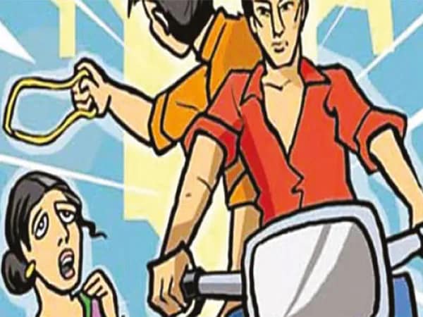 ছিনতাইবাজ বাইক গ্যাংয়ের দৌরাত্ম্য ধৃত দুই দুষ্কৃতী, উদ্ধার সোনার হার