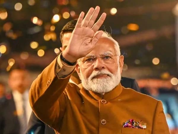 লুটের সব টাকা ফেরত দিতে হবে, বিজয় সমাবেশে &lsquo;গ্যারান্টি&rsquo; মোদির