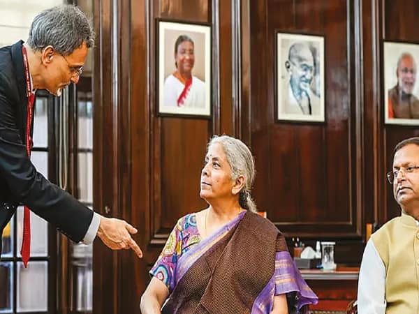 উপেক্ষিত কণ্ঠস্বর
পি চিদম্বরম