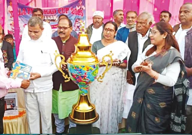 এডিএমের মৃত্যুর দিনই ফাইনাল খেলা