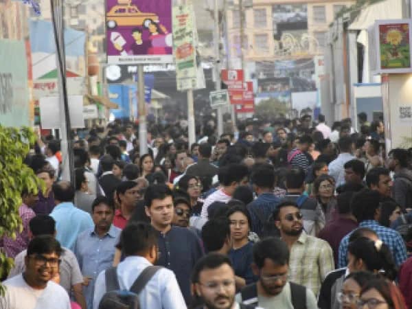 মাধ্যমিকের ২৪ ঘণ্টা আগে জনতার মার্কশিটে স্টার মার্কস পেল বইমেলা