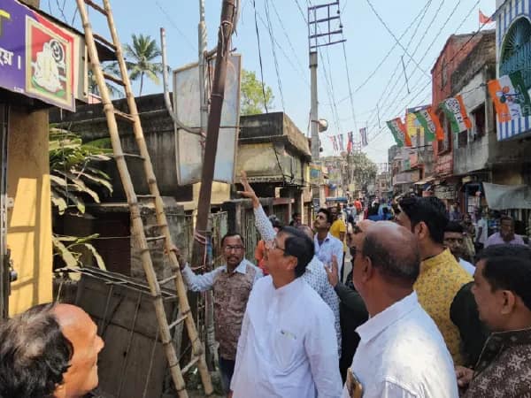 মাধ্যমিকের আগের দিন তারস্বরে মাইক বাজিয়ে অনুষ্ঠান, ধমক দিলেন বিধায়ক