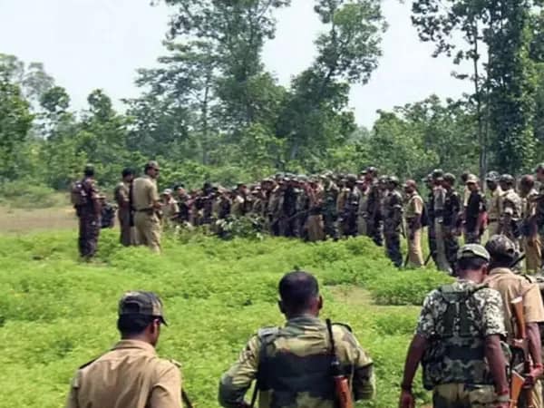 ছত্তিশগড়ে ডেরাতেই নিকেশ ৩১ মাওবাদী, জঙ্গল ঘিরে অপারেশনে ৬৫০ জনের যৌথ বাহিনী, শহিদ ২