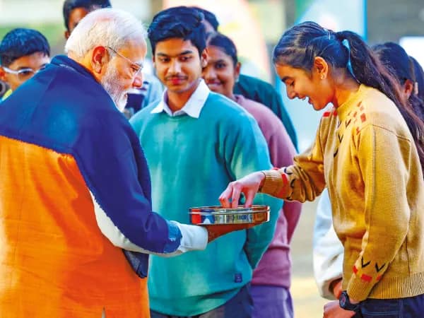 ধৈর্য্য ও জনগণের আস্থা অর্জনই নেতার গুণ, মন্তব্য প্রধানমন্ত্রীর