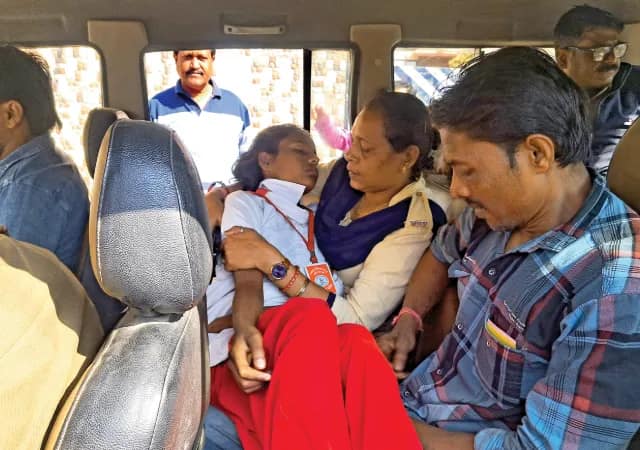 পরীক্ষার আগেই ব্রেনস্ট্রোক পরীক্ষার্থীর, উদ্বিগ্ন ডাক্তাররা