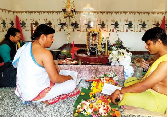 বিশ্বেশ্বর শিব মন্দিরের প্রতিষ্ঠা ঘিরে উৎসব মুখর পাণ্ডুগ্রাম