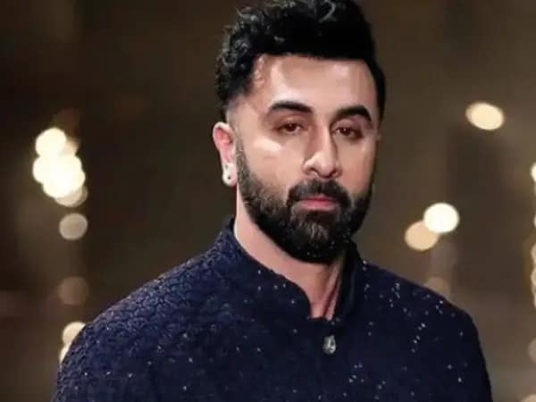 রণবীরের বদলে কে?