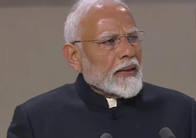 প্যারিসে এআইয়ের প্রশংসা মোদির, প্রযুক্তি নিয়ে করলেন সতর্কও