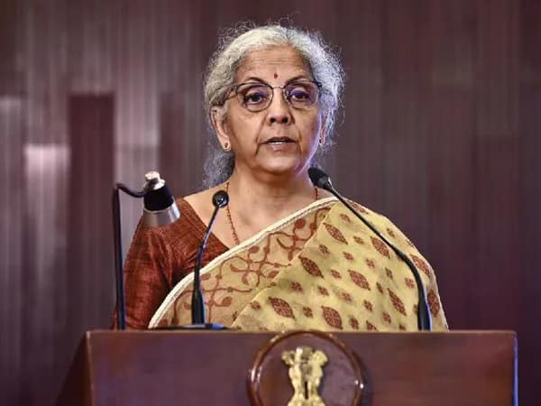 দাম কমবে বহু পণ্যের: নির্মলা, জিএসটি কাউন্সিলের বৈঠকের আগেই ঘোষণা