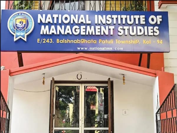সেনাবাহিনীতে চাকরির নামে সাড়ে ১১ লক্ষ টাকার &lsquo;তোলা&rsquo;