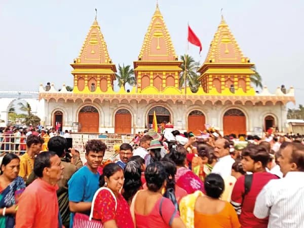 মাঘী পূর্ণিমায় গঙ্গাসাগরে রেকর্ড ভিড়, পুণ্যস্নান লক্ষাধিক পুণ্যার্থীর
