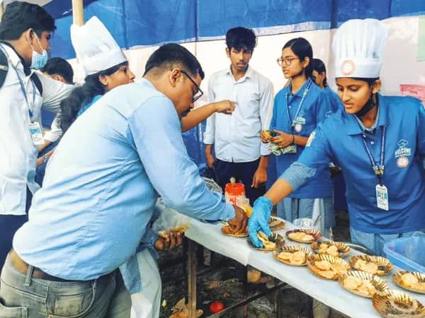 ফুড ফেস্টিভ্যালের টাকায় তহবিল হবে পূর্ব বারাসত আদর্শ বিদ্যাপীঠে