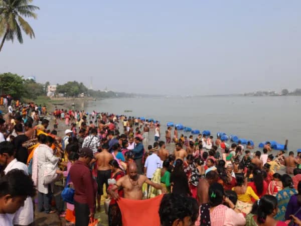 শেষ হল বাঁশবেড়িয়ার মিনি কুম্ভ,&nbsp;অন্তিম দিনও নজরকাড়া ভিড়