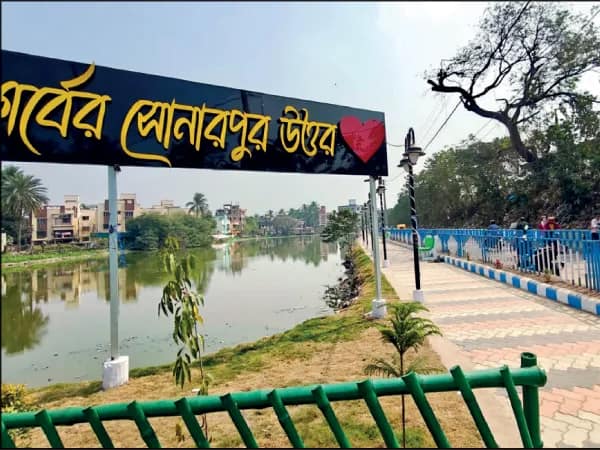 আলো থেকে ফুটপাত, বসার জায়গা তৈরির ফলে ভোল বদলেছে রাস্তার