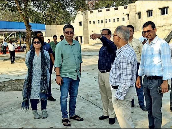 বারাকপুরে উৎসধারা প্রকল্পের কাজ পরিদর্শনে মন্ত্রী ইন্দ্রনীল ও পূর্তসচিব