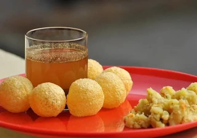 ৯৯ হাজার টাকায় সারাজীবন পানিপুরী ফ্রি! কোথায় মিলছে এমন সুযোগ? জেনে নিন