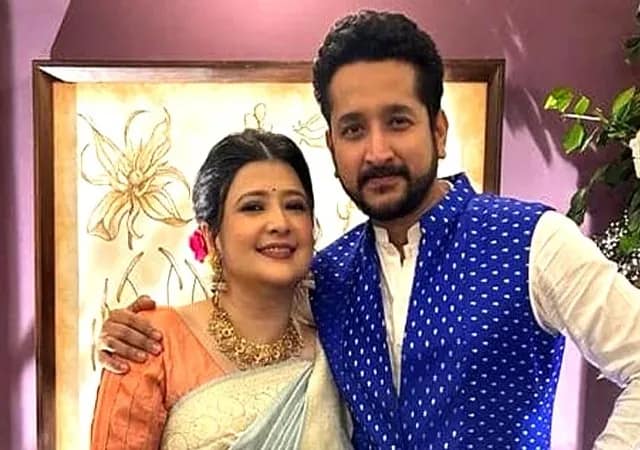 সুখবর শোনালেন অভিনেতা পরমব্রত ও তাঁর স্ত্রী গায়িকা পিয়া