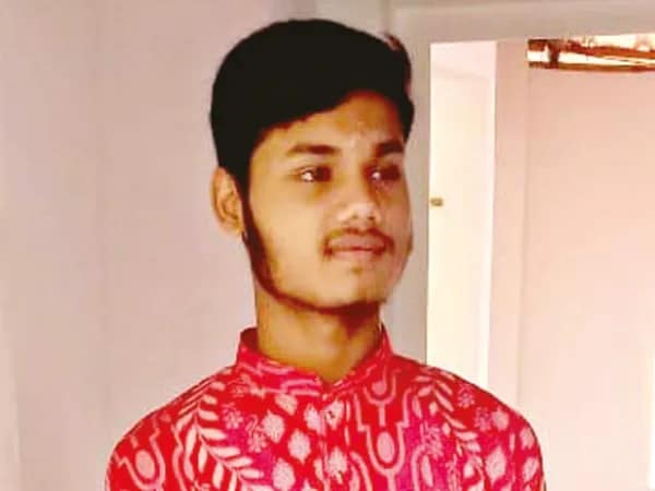 কলেজের দৌড় প্রতিযোগিতায় মৃত্যু ছাত্রের