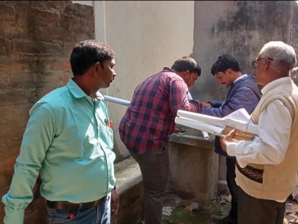 চৌরঙ্গী-মাদ্রাসা স্কুল মোড় পর্যন্ত অবৈধ নির্মাণ ভাঙতে মাপজোখ