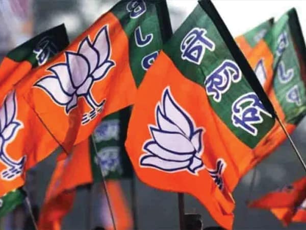 সুপ্রিম কোর্টে বেআইনি ঘোষণার পরও বেপরোয়া, নতুন আয়কর আইনে নির্বাচনী বন্ড ফেরাচ্ছে বিজেপি সরকার!