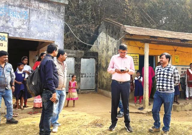 আদিবাসী অধ্যুষিত আইসিডিএস কেন্দ্রগুলোর মানোন্নয়নে জোর,&nbsp;ঝাড়গ্রাম, নজরদারি চালাচ্ছেন খোদ জেলাশাসক