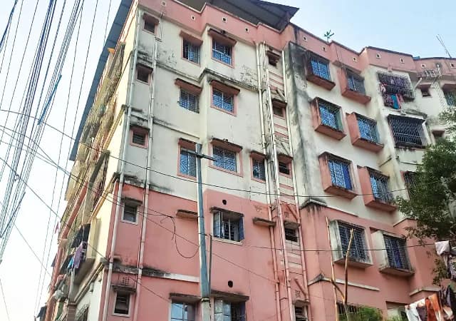 পুরুলিয়া শহরে বেআইনি নির্মাণের ষষ্ঠতলা ভাঙার নির্দেশ হাইকোর্টের