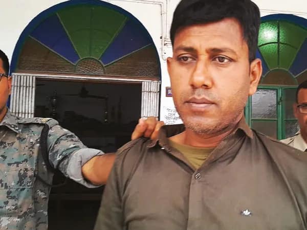 পুলিস আধিকারিক পরিচয়ে মহিলার সঙ্গে প্রেম-প্রতারণা, শান্তিপুর থানার হতে গ্রেপ্তার অভিযুক্ত