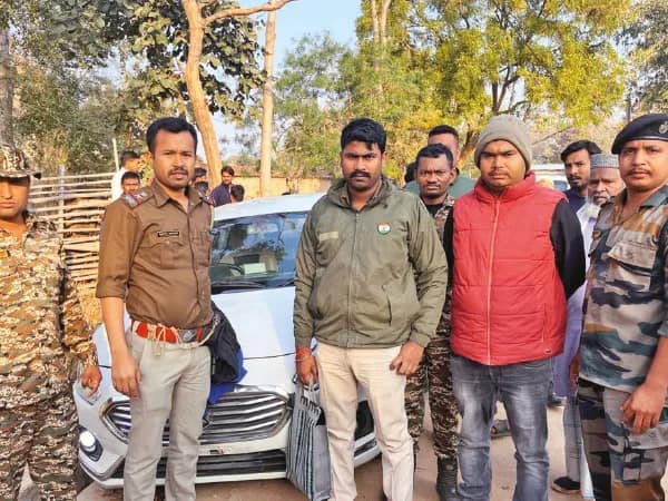 জিপিএস ট্র্যাক করে ঝাড়খণ্ড থেকে ছিনতাই হওয়া গাড়ি উদ্ধার পুলিসের