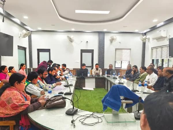 মাধ্যমিক-উচ্চ মাধ্যমিকের জন্য আলুর গাড়ির গতিবিধিতে লাগাম প্রশাসনের