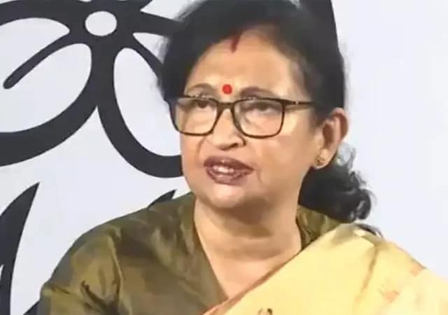 কেন্দ্রের বঞ্চনা সত্ত্বেও বাংলার আর্থিক অগ্রগতির&nbsp;চিত্র &lsquo;ডাবল ইঞ্জিন&rsquo; রাজ্যগুলির চেয়ে ঢের ভালো