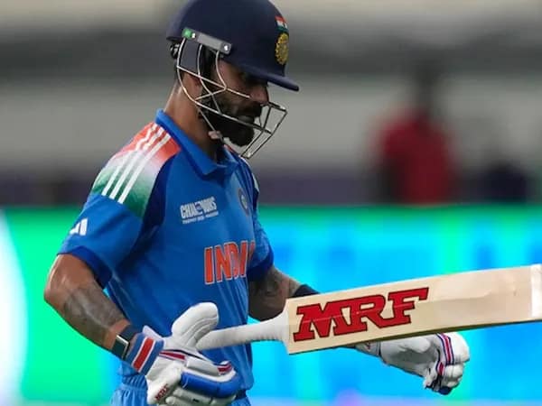 কোহলির কঠিন সময়ে পাশে কুম্বলে
