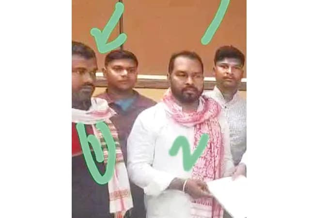 বহিরাগতদের বীরভূমের মূলবাসী সাজিয়ে প্রকল্প ভেস্তে দেওয়ার উস্কানি বিজেপির