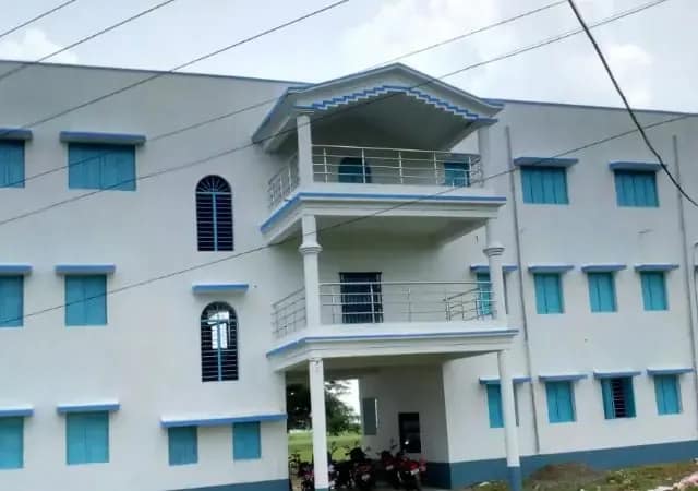 বিএড-ডিএলএড প্রতিষ্ঠানগুলিকে স্নাতক কোর্স চালু করতেই হবে,&nbsp;কেন্দ্রের ফরমানে বন্ধের মুখে রাজ্যের ১২০০ কলেজ