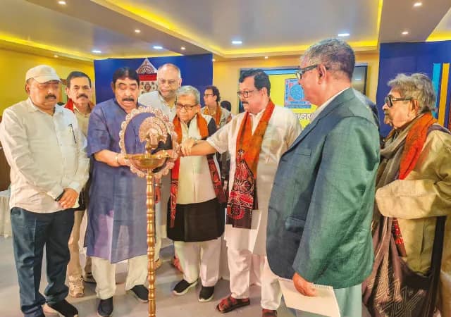 ছাত্রছাত্রীরা বিকৃত ইতিহাস পড়ছে &nbsp;ইউজিসিকে &zwnj;একহাত নিলেন সেচমন্ত্রী