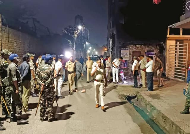 লিলুয়ায় প্রোমোটারকে লক্ষ্য করে গুলি পুরনো শত্রুতার জেরেই হামলা? তদন্তে পুলিস