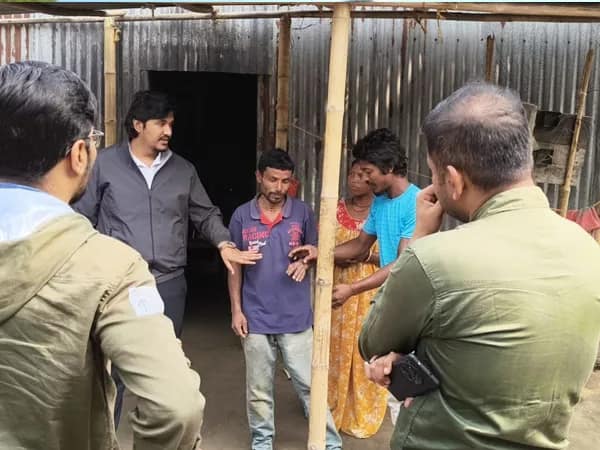 &lsquo;বিজেপির পঞ্চায়েত সদস্য একবারের জন্যও খোঁজ নেয়নি&rsquo;, অভিযোগ ময়নাগুড়ির অসুস্থ বৃদ্ধের পরিবারের