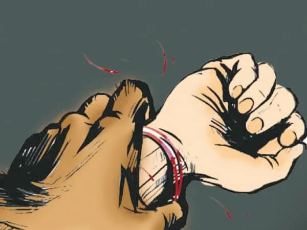 বোমার ভয় দেখিয়ে বধূকে ধর্ষণ, অভিযুক্ত খয়রাশোলের বিজেপি নেতা!