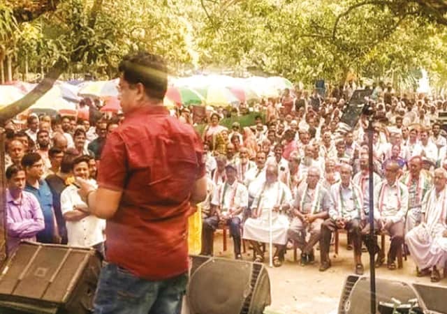 প্রবীণদের নিয়ে বনভোজন