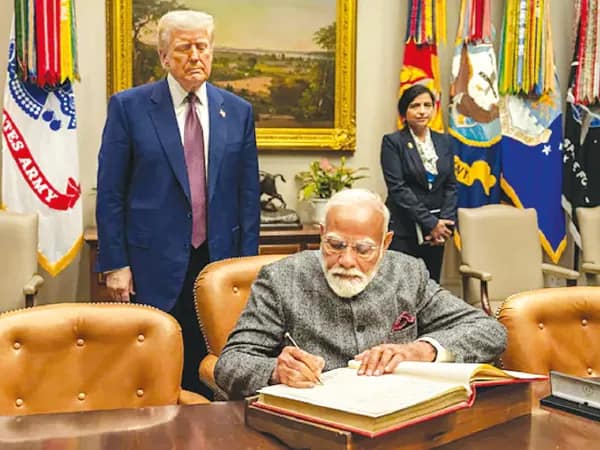 বিশ্বে নতুন ইতিহাসের সূচনা: ভারত কী করবে?
সমৃদ্ধ দত্ত