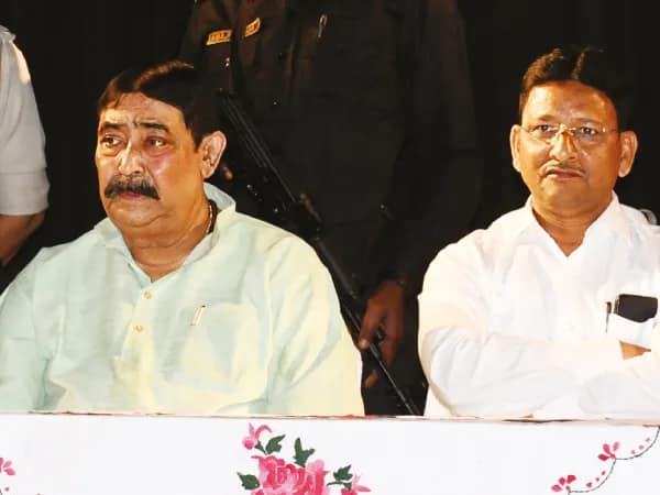 সবাইকে সঙ্গে নিয়ে চলার নির্দেশ মমতার, দলনেত্রীর নির্দেশেই এবার মিটবে কাজল-কেষ্ট দ্বন্দ্ব, আশায় কর্মীরা