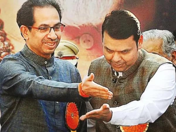 ফড়নবিশের প্রশংসায় উদ্ধবের দল, মহারাষ্ট্রে নয়া সমীকরণের জল্পনা