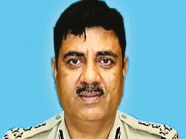 বারাকপুরে &lsquo;ভাইয়ারাজ&rsquo; বন্ধে ব্যবস্থার নেওয়ার নির্দেশ নয়া সিপির