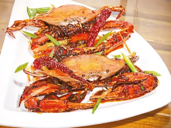 দুই &nbsp;পদে সামুদ্রিক ভোজ
