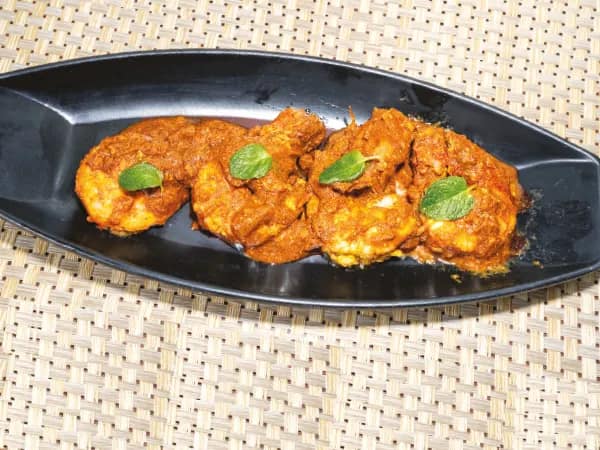 প্রাচ্যের নানা খানা