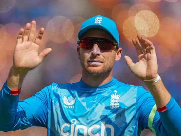 ইংল্যান্ডের অধিনায়ক পদ থেকে ইস্তফা দিলেন জস বাটলার