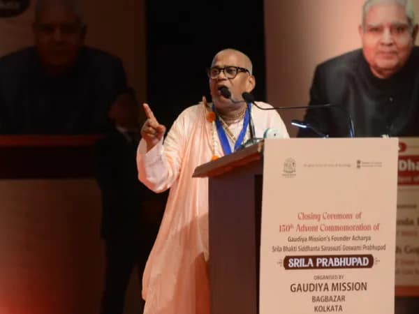 &lsquo;সবকিছুর জবাব সনাতন ধর্ম দিতে পারে&rsquo;,&nbsp; &nbsp;মোদি ভজনার পর বার্তা উপ রাষ্ট্রপতির