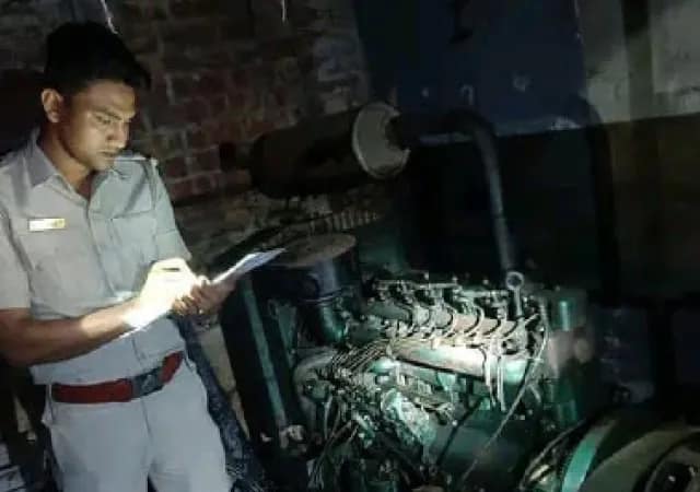 অবৈধ তেলকাটিং কারখানা থেকে ৭০ হাজার লিটার ভোজ্য তেল ও রাসায়নিক বাজেয়াপ্ত