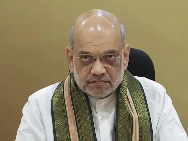 সবাই যেন নির্ভয়ে যাতায়াত করতে পারে, মণিপুর নিয়ে নির্দেশ স্বরাষ্ট্রমন্ত্রী শাহের